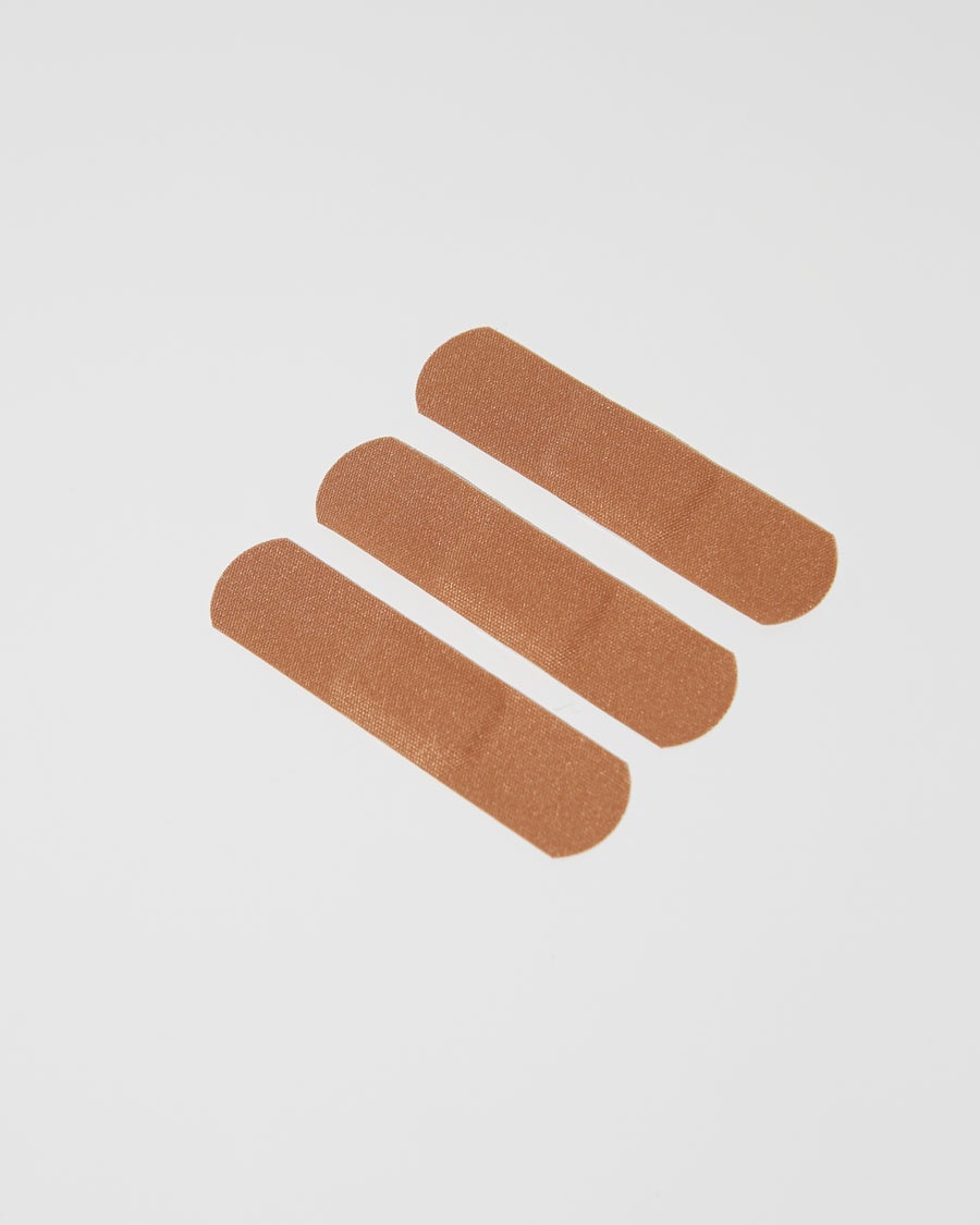 Browndages Bandages in the color "Caramel" for medium dark complexions. - My Nude Shade