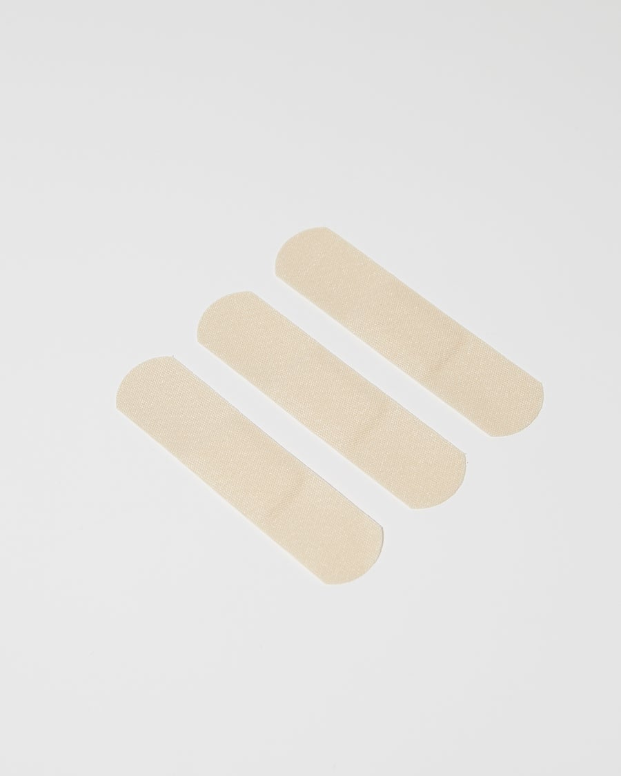 Browndages Bandages in the color "Sand" for very fair complexions. Similar to Maybelline foundation in "Fair Porcelain".